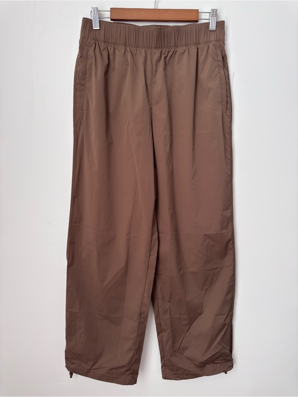 Athleta NWT Rise Pants Taupe Brown Wide Leg Parachute Utility Drawstring Hem S